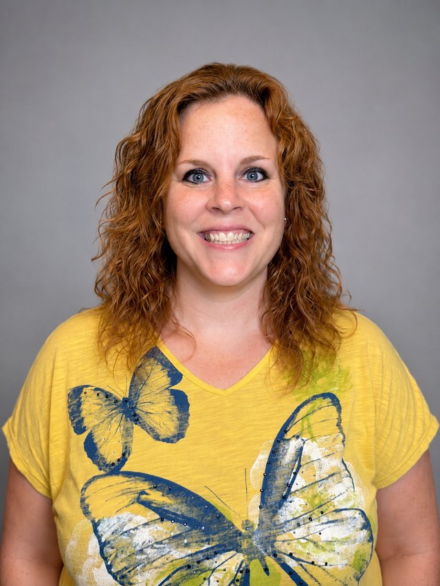 Barbara Bay, Lead Manager