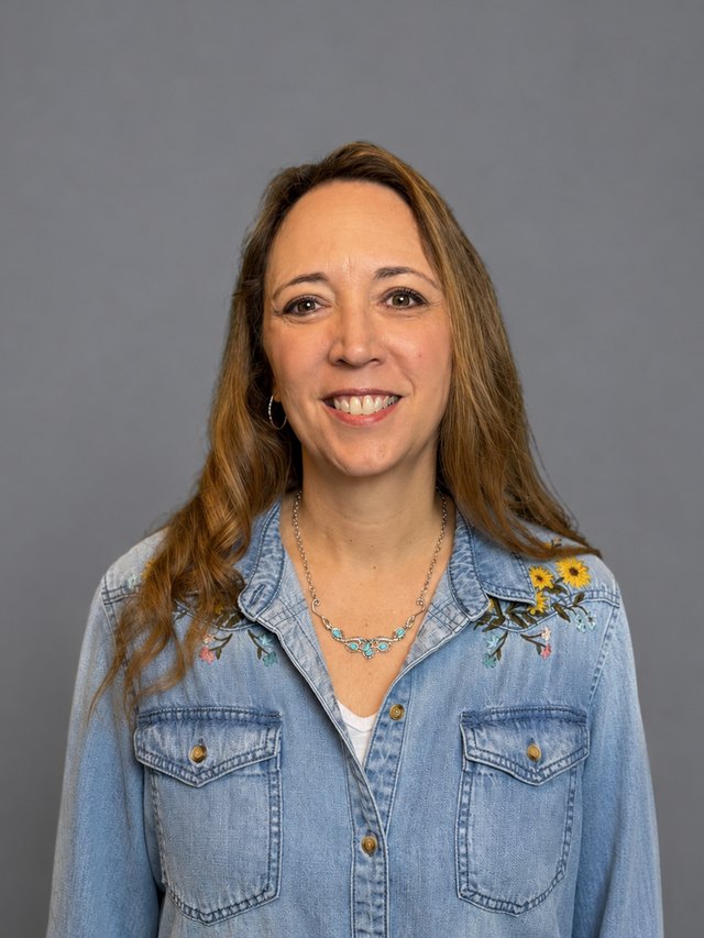 Kim Wayne, Internal Sales Manager